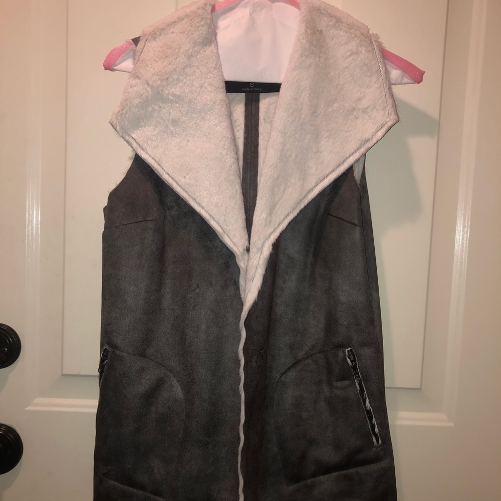 Fur vest